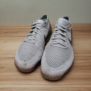 Nike‎ Womens Air Vapormax Flyknit 849557-202 Gray Lace Up Sneaker Shoes Size 7.5